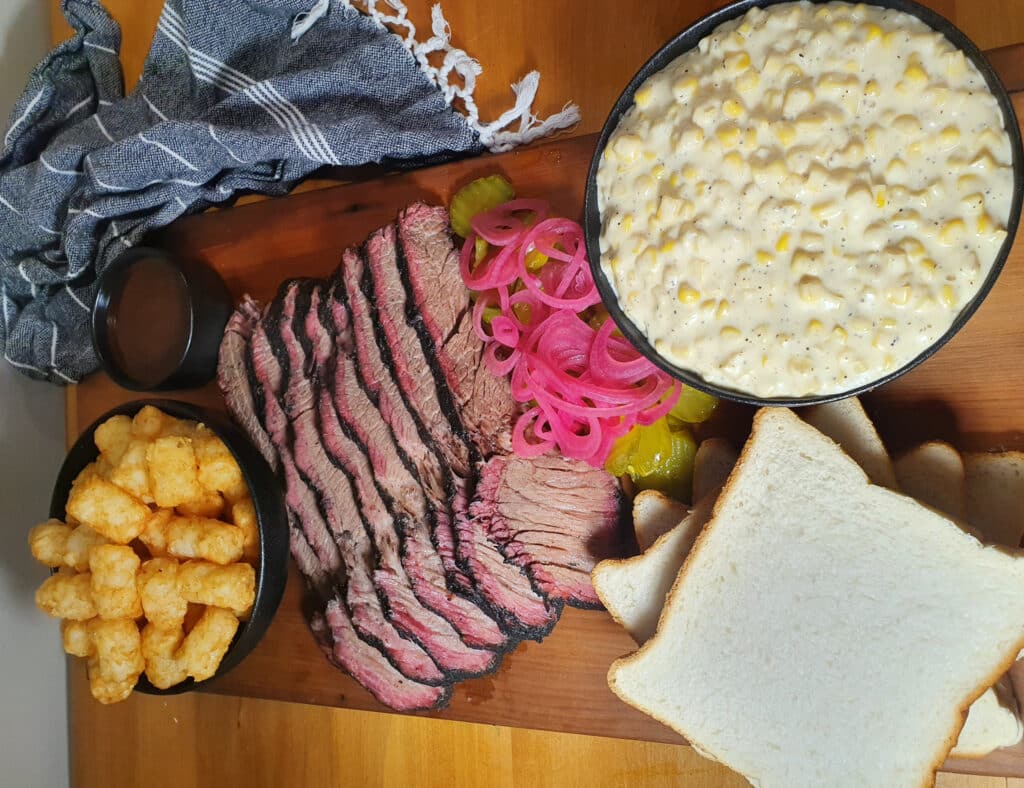 Beef Brisket Platter with creamed corn | Char-Griller® Australia